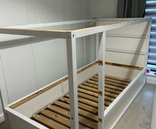 kura bed