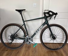 Cube Attain Road Bike