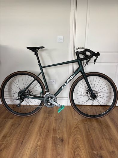 Cube Attain Road Bike