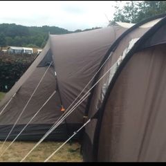 camp- Royal Alanta 8 Person Tent