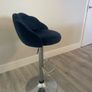 bar stools Image 2