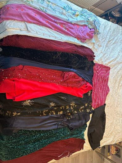 womens clothing bundle (most size 22)