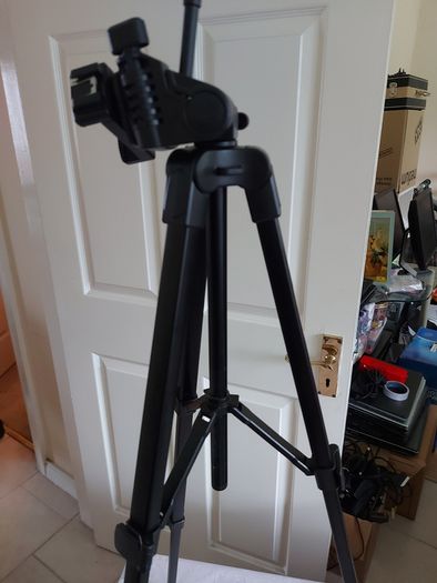 Camera Tripod with multiple extensions for increasing height and in excellent condition