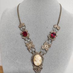 Vintage filigree Cameo shell pendant necklace