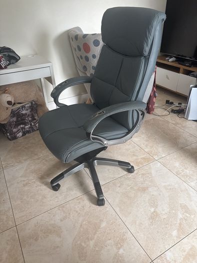 high adjustable office/gaming chair