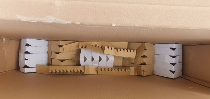 Windscreen box