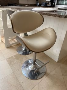 Bar stool x 2