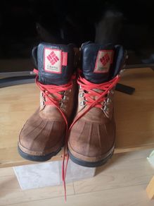 Men's Columbia Boots size 11.5UK