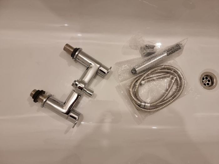 NEW BUILD Bath 1700 x 680 mm Never Used