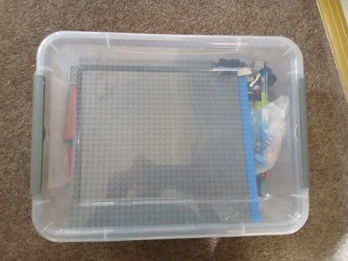 Random Lego box with Baseplates