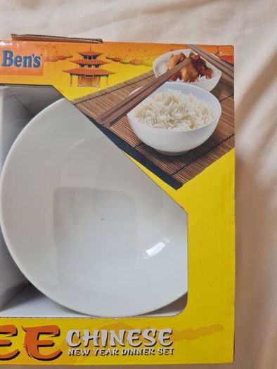 Uncle bens Chinese dinner set 2x bowls 2x bamboo Placemats  2x chopsticks brand new never been out of box