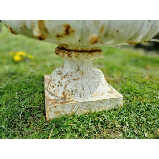 Urn Large Handles H352