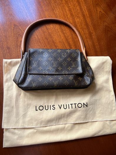 Louis Vuitton Vintage Looping Handbag