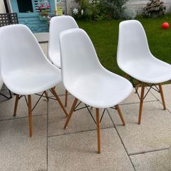 4  dinning chairs
