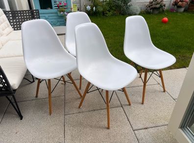4  dinning chairs