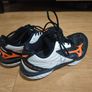 Mizuno Badminton Shoes Image 2