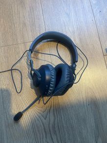 JBL gaming headset