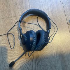 JBL gaming headset