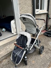 UPPAbaby Vista V2 Double Stroller Bundle: Main Seat, RumbleSeat, Bassinet, Rain Covers & Adapters
