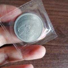 UNC 1968 Ireland 2 Shilling Coin