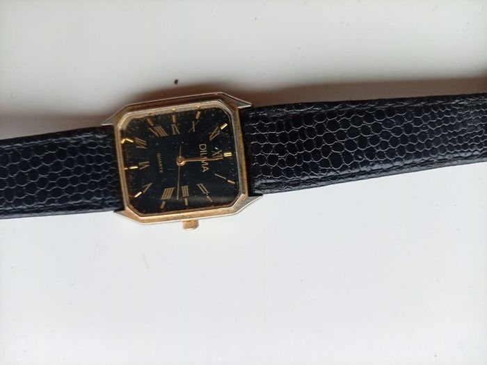 Vintage 1980s Dilma Quartz Dress Watch. Classic Geometric Tank Style