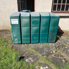 Oil tank