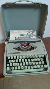 Vintage Hermes Baby typewriter
