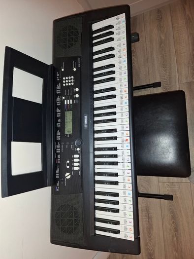 Yamaha EZ-220 keyboard with stand and stool