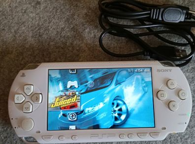 white psp 1003
