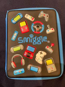 Smiggle tablet android universal compatible case smiggle zip up and stand case suitable for school children with gaming design