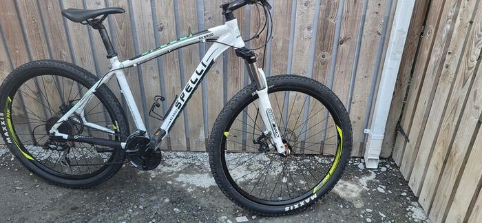 spelli xs5500 bike