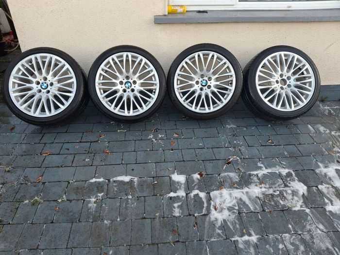 Genuine BMW alloys R20 20"
