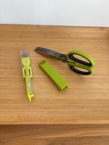Herb Scissors and Vegetable Peeler