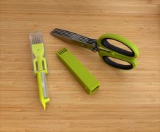 Herb Scissors and Vegetable Peeler