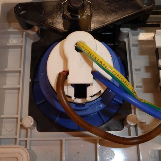 16 Amp 230V 3 Pin Interlock Socket Switched 2P+E Single Phase Blue