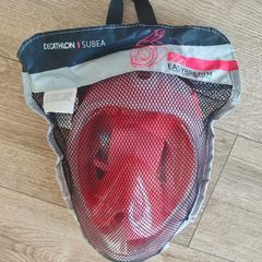 QUICK SALE (Moving out SALE): Decathlon Subea 500 Easybreath Snorkeling Mask (Size S-M) - Like New