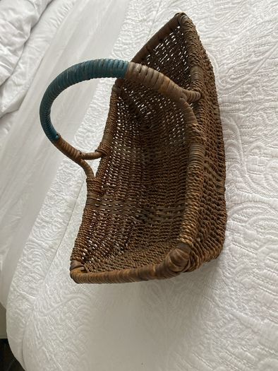 Antique Basket Truc style