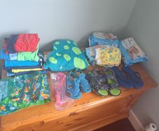 Selection of swimming gear , E3 for the lot