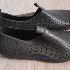 Swim shoes