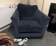 check photos please and only collection coming from pet free and smoke free home