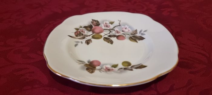 Royal Imperial Fruit Garden Finest Bone China Gold Gilt Two Handled Sugar Bowl With Lid And Underplate Made In England