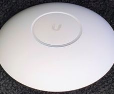 UniFi Wi-Fi Access Point - UAP-AC-PRO