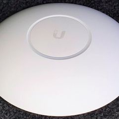 UniFi Wi-Fi Access Point - UAP-AC-PRO