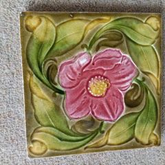 Antique / Vintage Tile