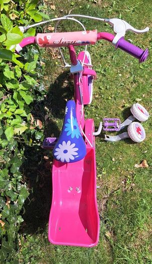 Bike with stabilisers