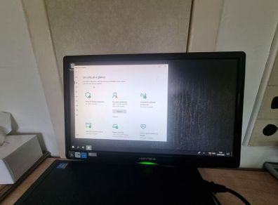 Hanns-g 19" VGA monitor