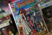 New Titans ! Issue 100 ! Holographic Foil Cover ! Anniversary Issue ! 1993 ! by DC Comics !