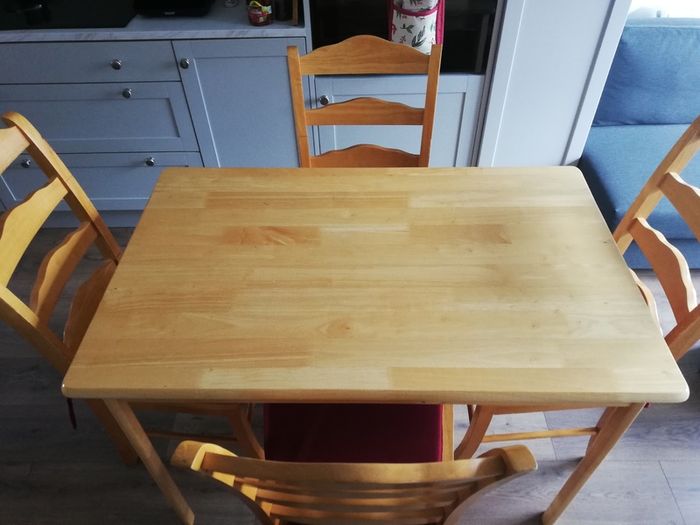 Wooden dining table and 4 chairs