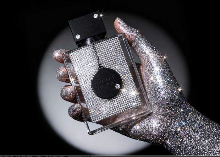 fragrance that doesn t ask for attention   it steals it, like moonlight reflecting off diamond dust