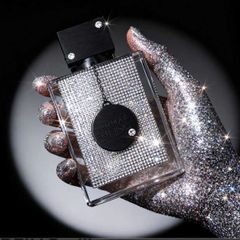 fragrance that doesn t ask for attention   it steals it, like moonlight reflecting off diamond dust